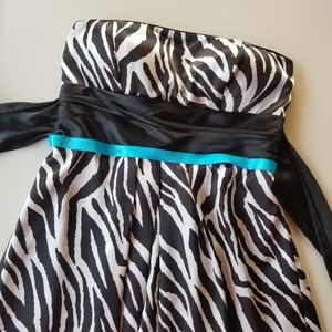 Jump Apparel by Wendye Chaitin Juniors Dress, 1/2